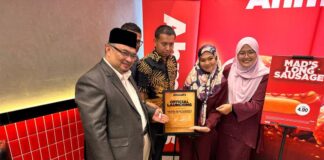 Ahmad’s Fried Chicken lancar ‘outlet’ pertama