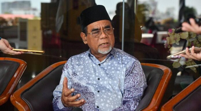 Terengganu lantik semula Hussin Ahli Dewan Negara