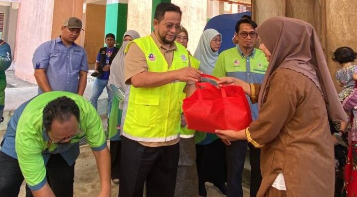 ‘Sayu hati melihat keluarga mangsa kebakaran’