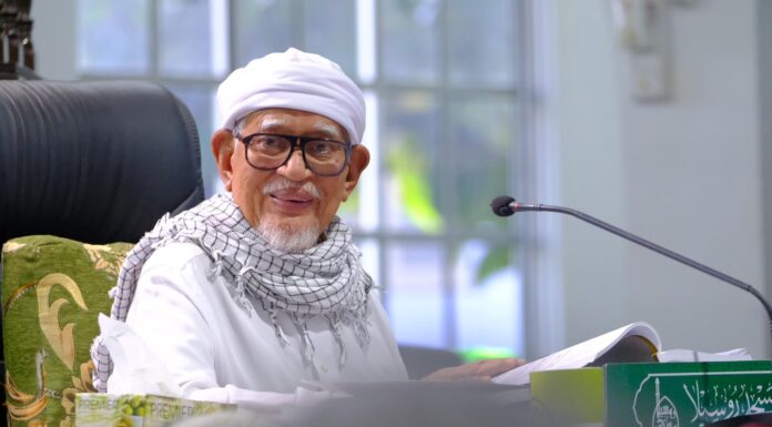 Tuan Guru nafi terbabit pertemuan PAS dengan Umno