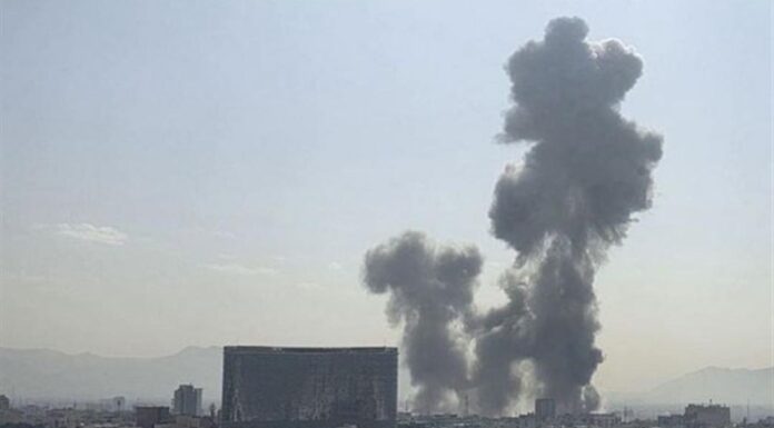 Israel serang Iran!