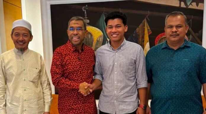 Kemelut Dr Azhar-Nik Ali Aiman selesai