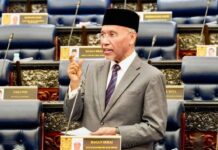 Apa kayu ukur bila mendakwa diri sendiri betul?