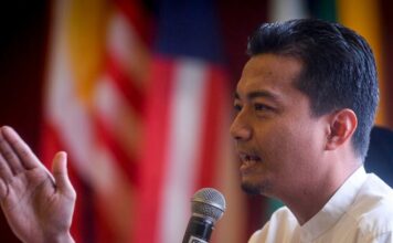 ‘Beliau sedang pertimbang kerjaya baharu di J-KOM?’