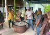Cikgu Shukri dekat dengan penduduk kampung